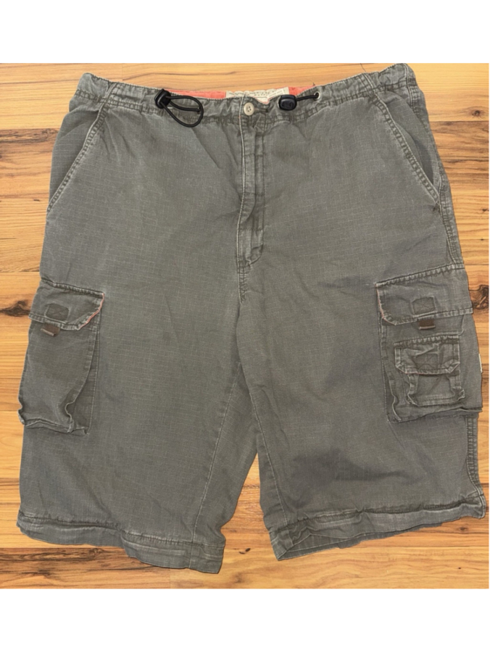 Vintage Y2K American Eagle Shorts Men’s 33 Military Cargo Paratrooper Grunge
